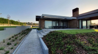 luxury-villa-panorama-00003