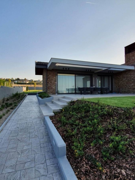 luxury-villa-panorama-00003